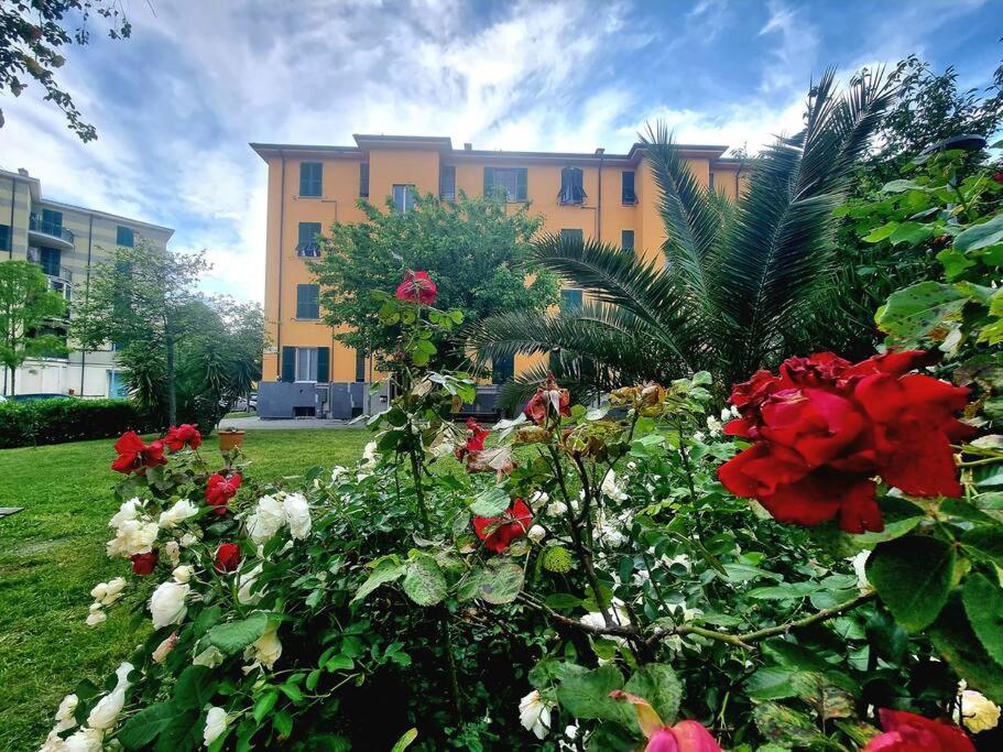 Appartamento Vista Giardino - L'Onda Blu La Spezia Exterior foto